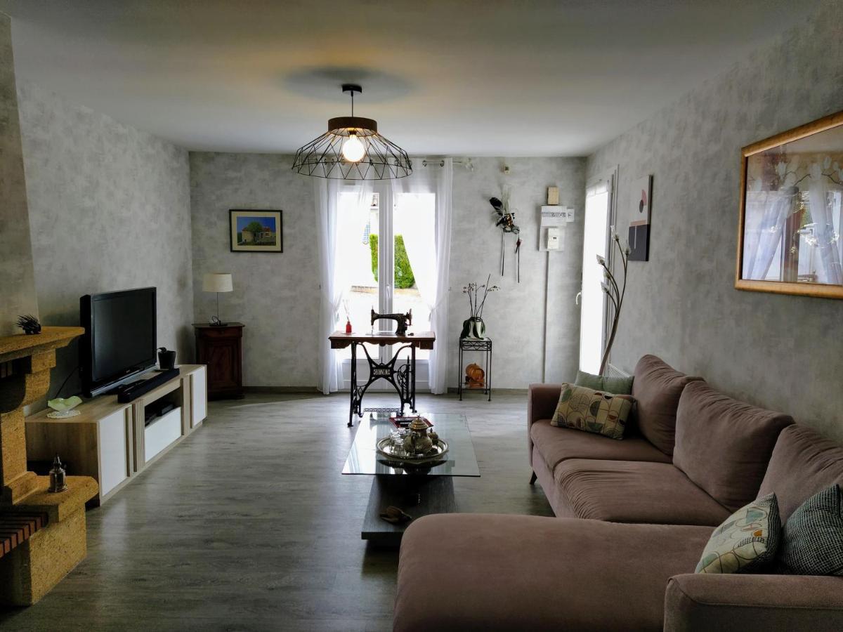 Maison Plain Pied Avec Jardin, Terrasse Et Veranda Cognac Exteriör bild