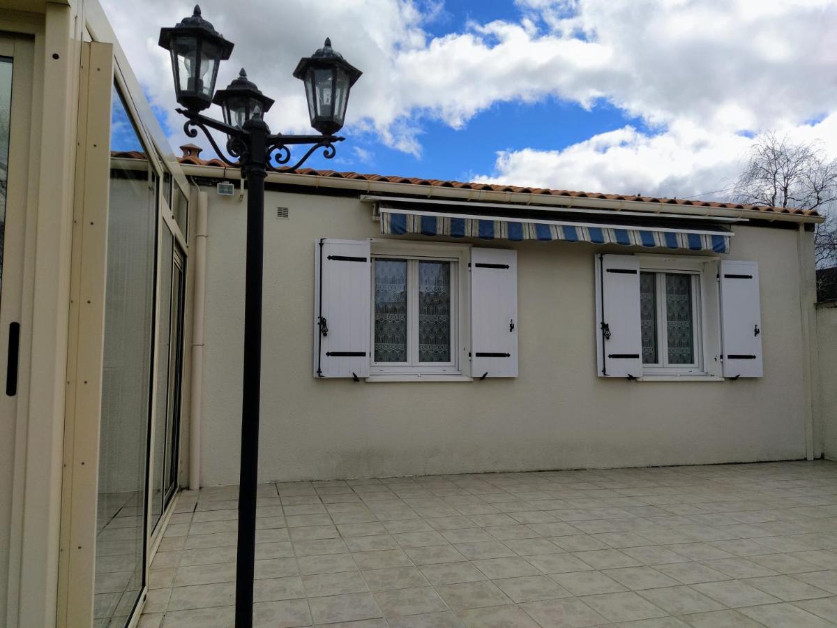 Maison Plain Pied Avec Jardin, Terrasse Et Veranda Cognac Exteriör bild